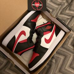 Jordan 1 Mid "Fire Red"