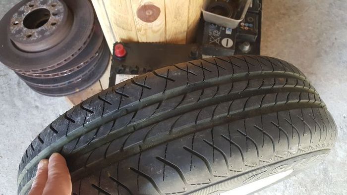 Toyota starlet 1x jap import 13" alloy and perfect tyre