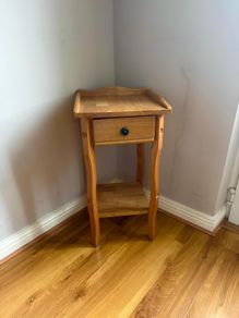 corner stand