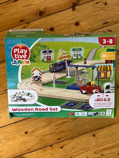 Wooden road set