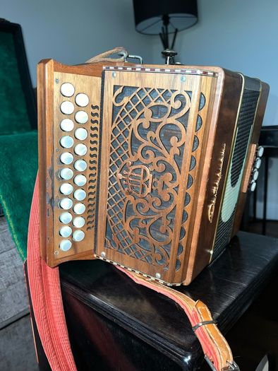 Castagnari Sharon Box for sale