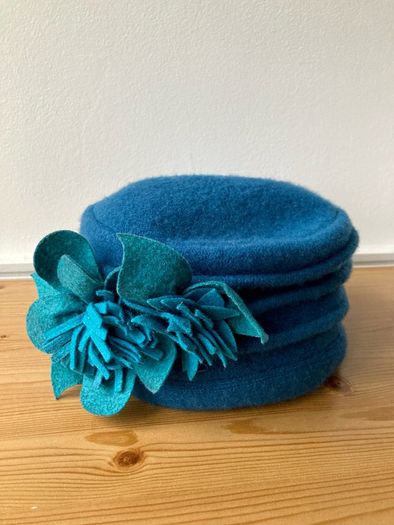 Ladies wool hat