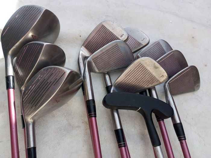 Mitsushiba ladies golf clubs. Right handed clubs