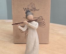 Brand New Willow Tree Angel Of Harmony Ornament