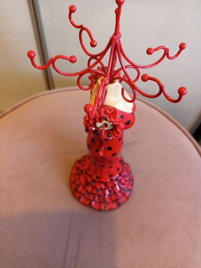 jewellery stand