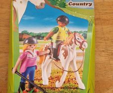 BRAND NEW Playmobil Country 9258 Riding Instructor Horse & Student Action Figure
