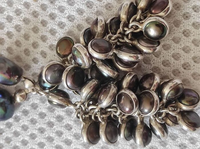 Pearls necklace