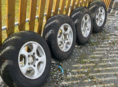 suzuki vitara alloys