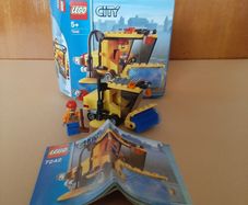LEGO City 7242 Street Sweeper. Used and discontinued set from 2005 in good condition.