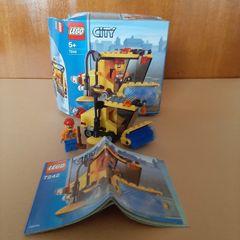LEGO City 7242 Street Sweeper. Used and discontinued set from 2005 in good condition.