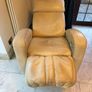 Cream Leather Motorised Electric Massage / Recliner Chaise Image 3