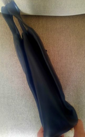 Genuine black leather handbag in excellent condition with no issues see last three photos for exact measurements FREE TRACKED POSTAGE INCLUDED