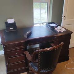 Partners Desk