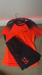 Under Armour 2 Piece Large Set