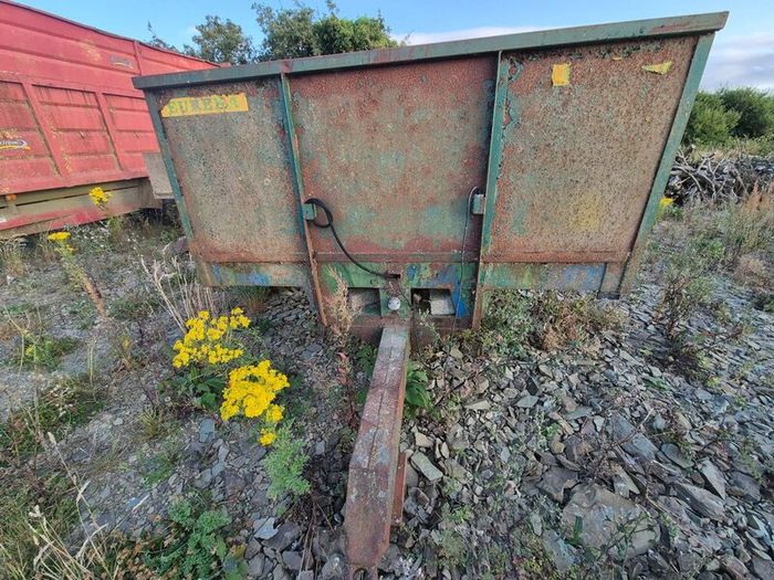 Bale trailer