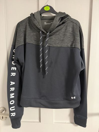 Under Armour Hoodie. Size L