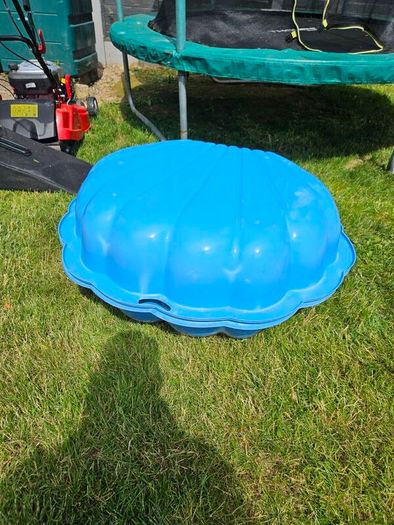 Sandpit/Paddling Pool