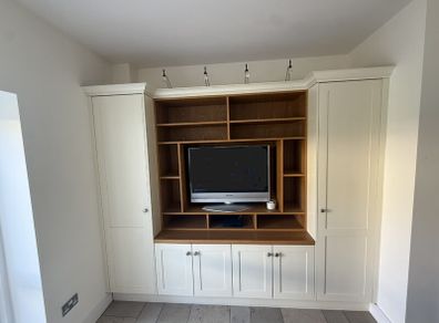 Storage/Cabinet/TV Unit