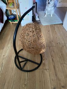 Cosy egg chair basket