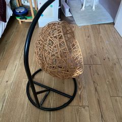Cosy egg chair basket