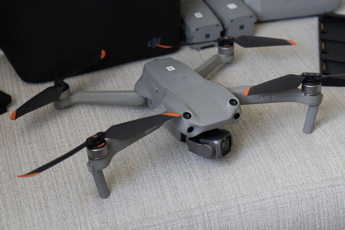 DJI Air 2S - Fly More Combo