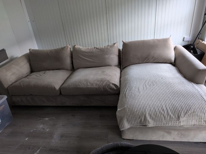 sofa 118 inch wde