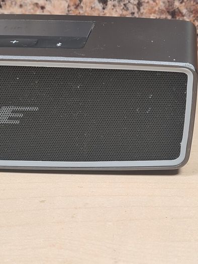 BOSE SOUNDLINK MINI portable bluetooth speaker