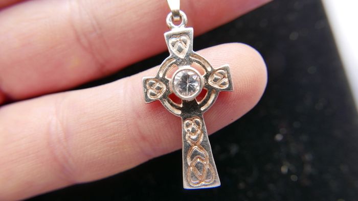 Vintage Sterling Silver 925 Celtic Heart Cross Pendant Necklace 18,2"