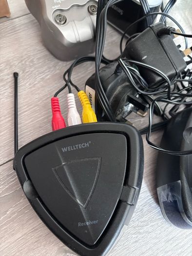 Free box of computer/tv cables