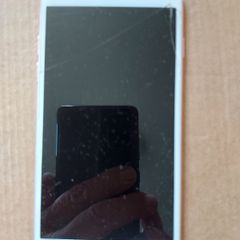Apple Iphone 7, white, 32 GB, working perfect, some small cracks top right hand corner