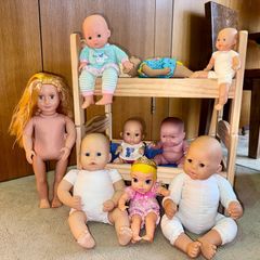 (x9) Dolls