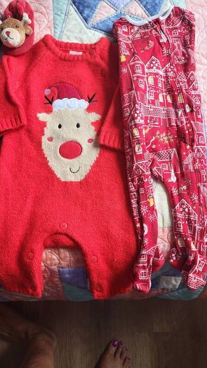 6-9mths xmas sleep sets