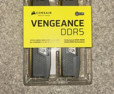 32GB Corsair Vengeance DDR5 6000MT/s CL30