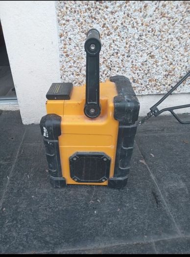 Reka Rugged DAB Radio