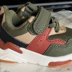 Baby trainers Size 3 New