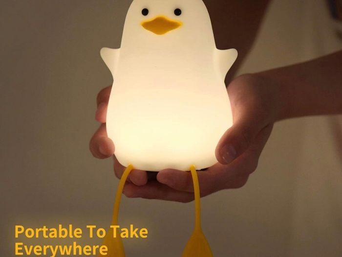 Cute Duck Night Light, Gifts for Women Teen Girls Baby,Night Lights for Kids Bedroom, Cute Christmas Seagull Chick Silicone Nightlights