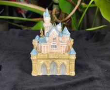 Disneyland Sleeping Beauty Castle Ceramic Salt and Pepper Shakers Set Disney