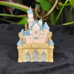 Disneyland Sleeping Beauty Castle Ceramic Salt and Pepper Shakers Set Disney