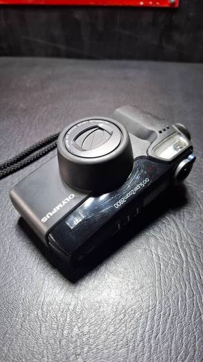 Olympus  SuperZoom 2800 Point & Shoot 35mm Film Camera READ!