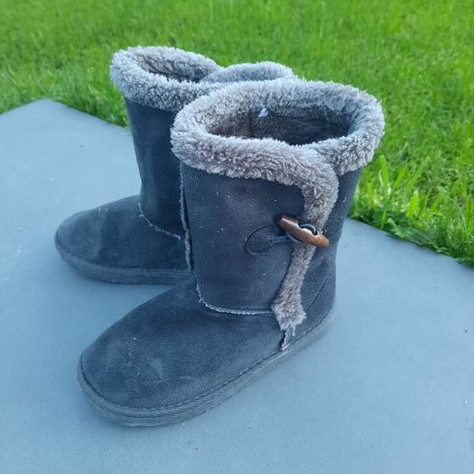Grey boots girls size 1UK