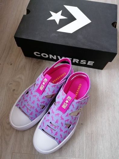 brand new girls converse UK 3