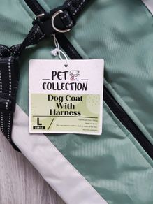 BNWT Size L Dog Coat with Harness