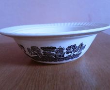 Staffordshire 'WILLOW' Bowl