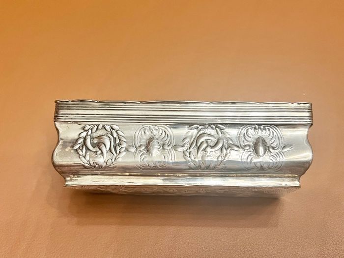 Beautiful Sheffield 1901 Edwardian solid sterling silver jewelry box
