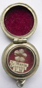 Rare Antique Religious Catholic Relic Reliquia of Saint Maria Goretti Catholic relic of S. Maria Gorgetti medallion charm pendant