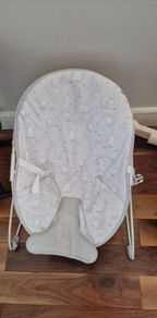 Baby bouncer