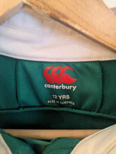 2015/16 Ireland Rugby Jerseys (Kids 11/12 years) signed