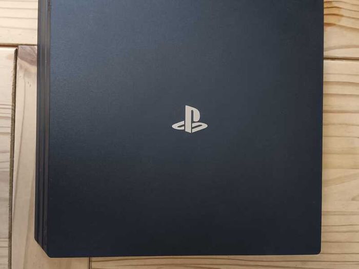 PlayStation 4 Pro 1tb
