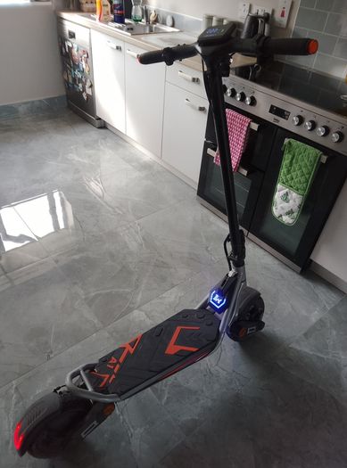 Electric scooter kukirn a1