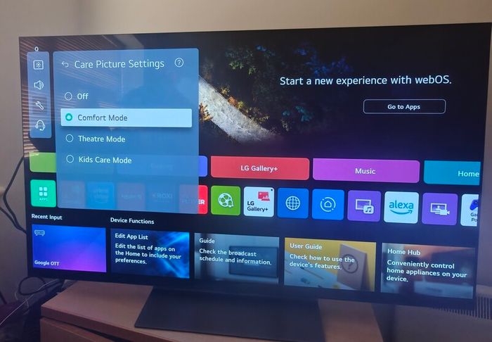 LG 55inch C4 OLED evo 4K Smart TV  OLED55C44LA  Excellent Condition